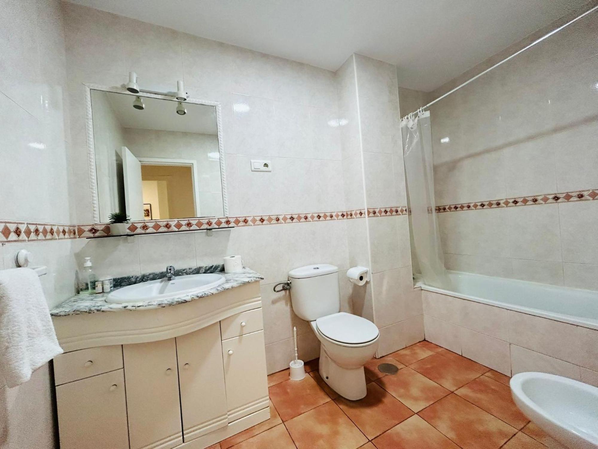 Appartamento Vialia Piso Centrico Wifi Maria Zambrano Andra Málaga Esterno foto